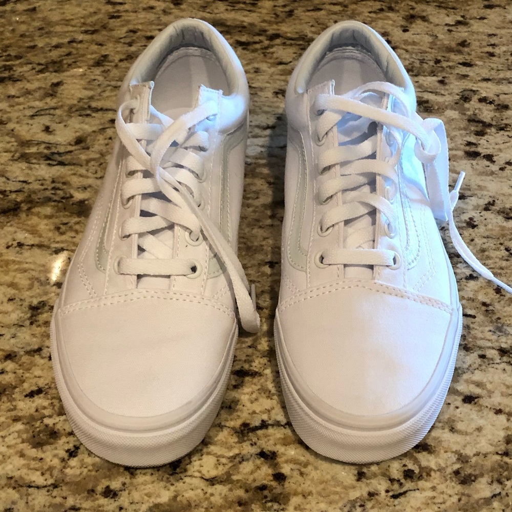 White Vans Old Skool Sneakers